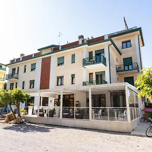 Regina 3*, Caorle Olaszország